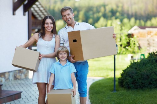 Local removals support for homes and businesses in Notting Hill